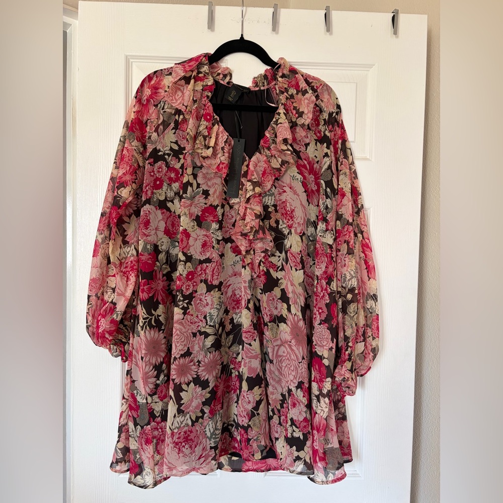NWT House of Harlow 1960 mini ruffle neck babydoll dress in pink floral. Sz S